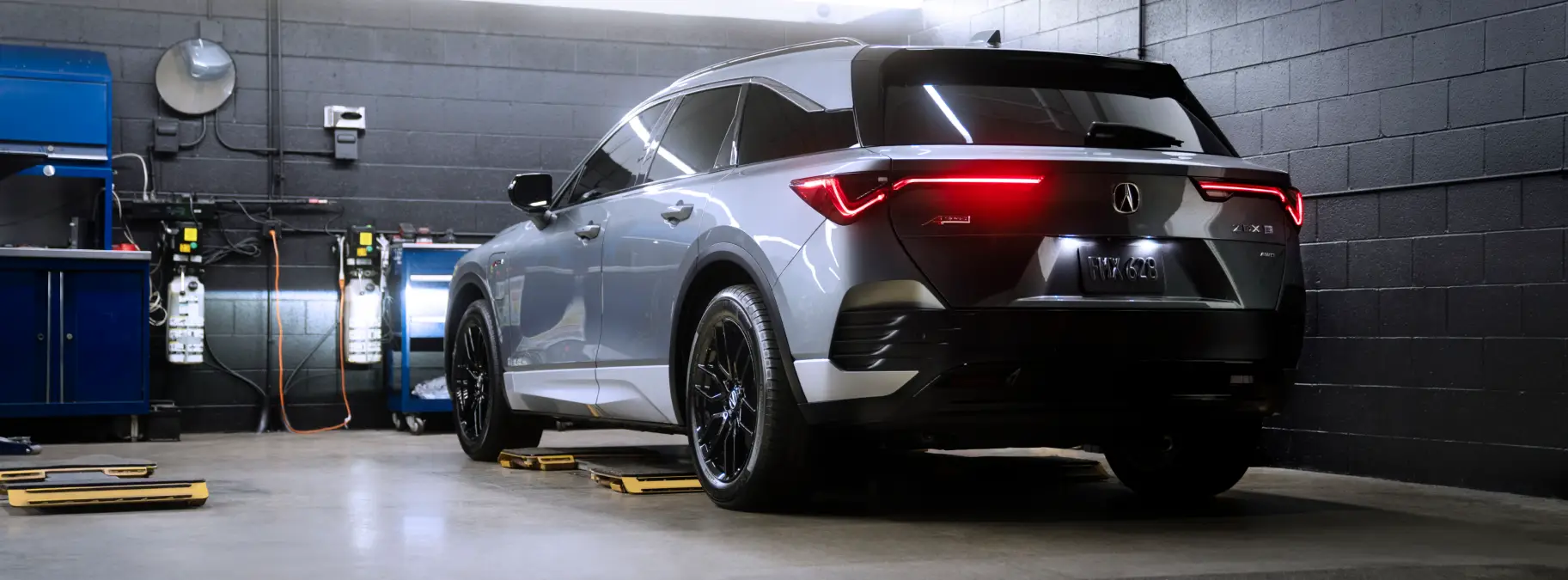 Acura auto service repair and maintenance at Acura of Brooklyn
