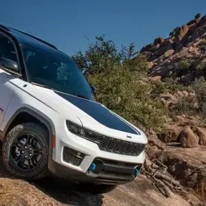 3 Road Trips To Take In Your Jeep Grand Cherokee