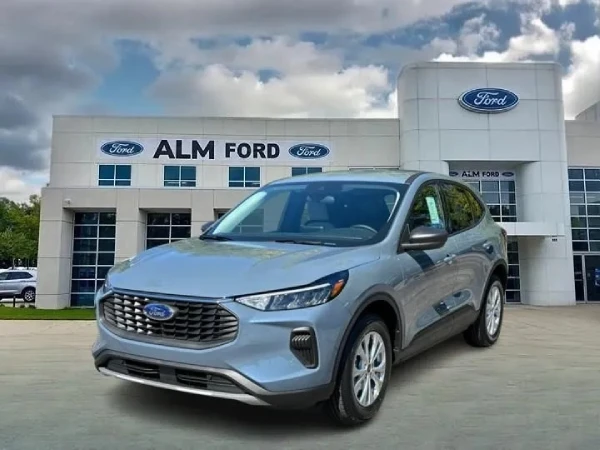 2025 Ford Escape Exterior front view