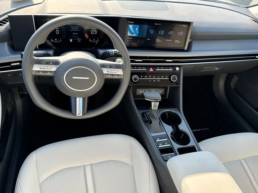 2025 Hyundai Sonata dash