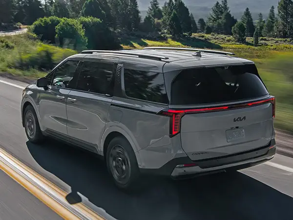 Kia Carnival Hybrid exterior
