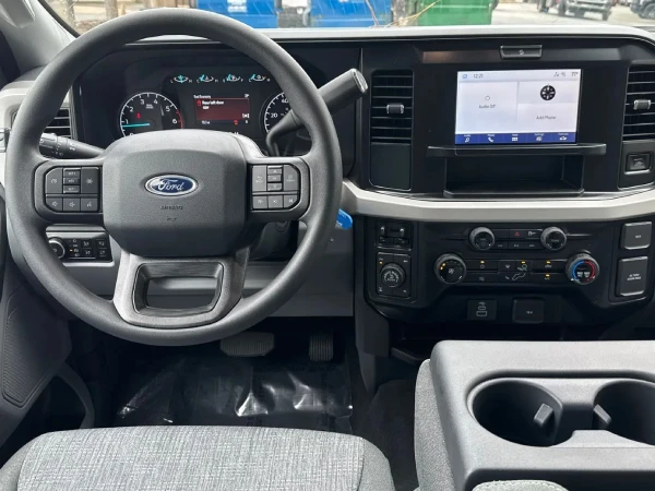 Ford F-350 Dashboard
