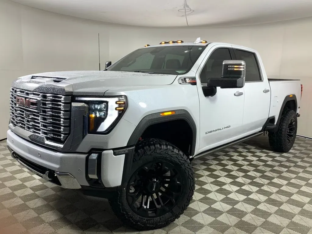 GMC Sierra 2500HD exterior