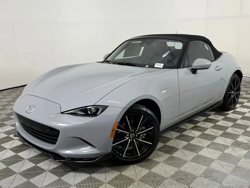 Mazda MX-5 Miata exterior