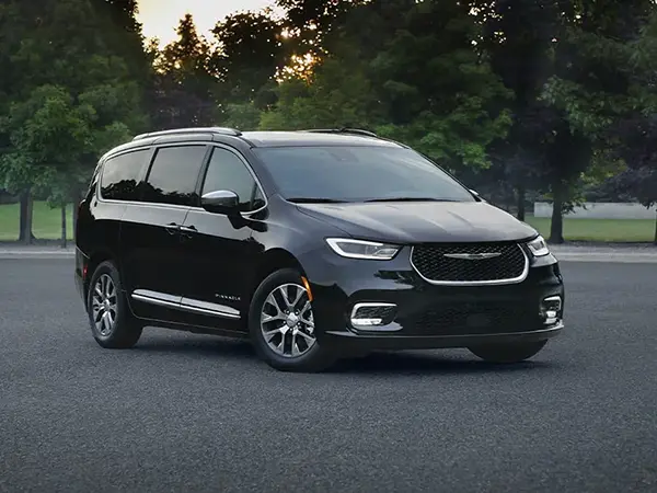 New Chrysler Pacifica Plug-In Hybrid exterior