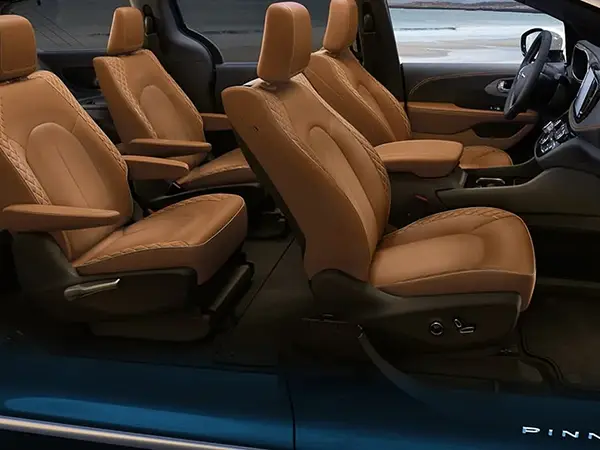 New Chrysler Pacifica Plug-In Hybrid interior