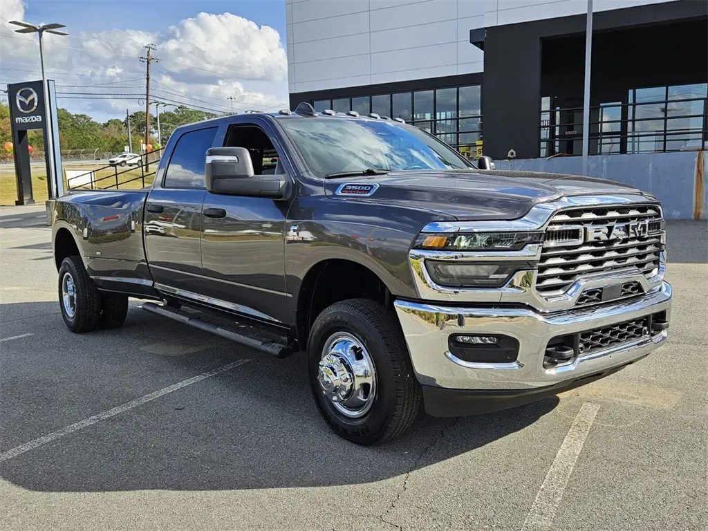RAM 3500 exterior