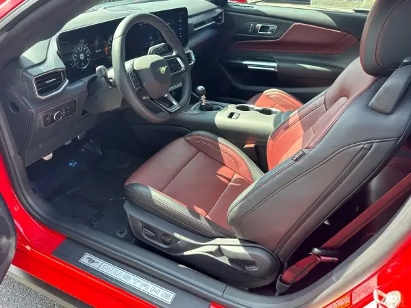 Mustang Interior Front