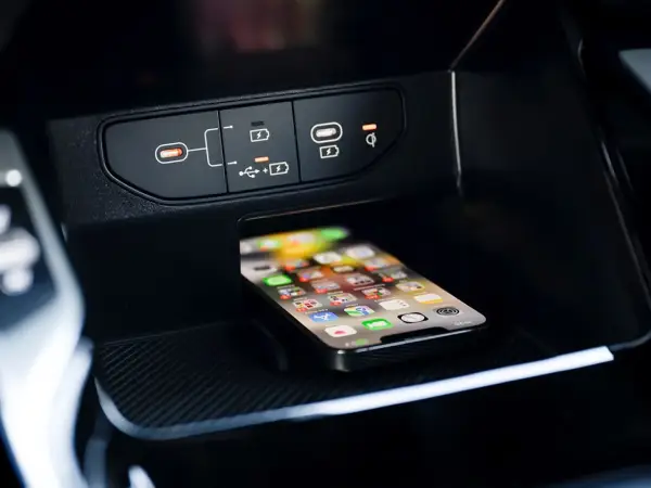 2026 Kia Sorento charging