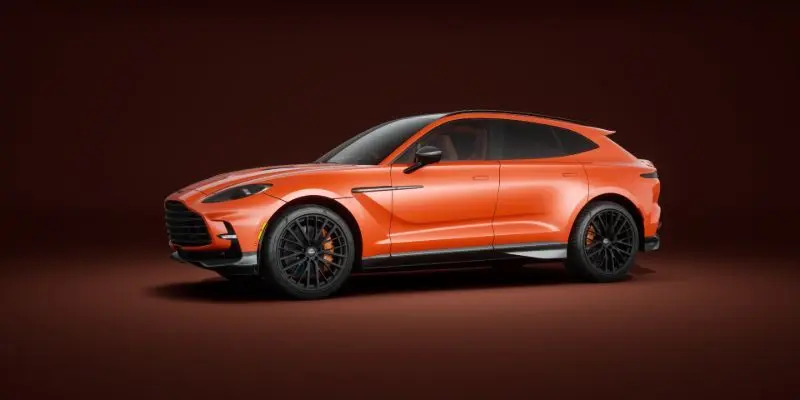 2025 Aston Martin DBX performance