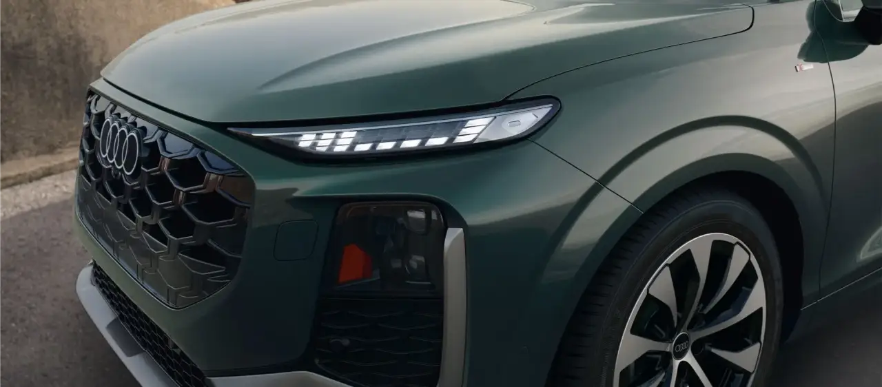 Audi Q3 exterior front view