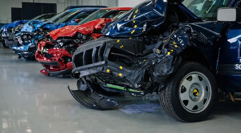 Crash test to choose safest car