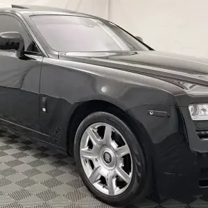 2011 Rolls-Royce Ghost: Timeless Luxury and Commanding Performance
