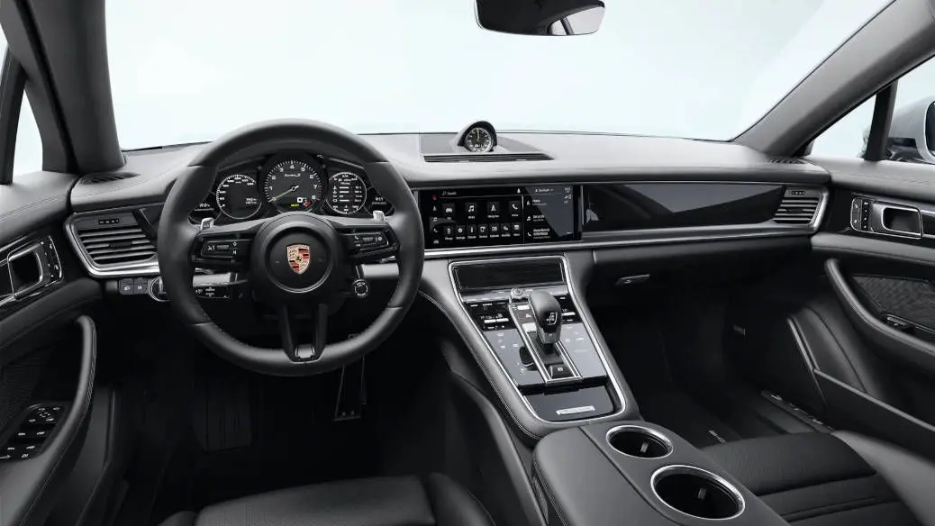 The cockpit of the Porsche Panamera Turbo S Hybrid