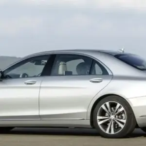 2017 Mercedes-Benz S 550e wireless charging system