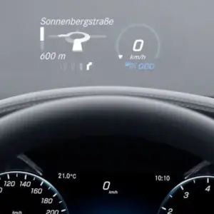 How To Use the Mercedes-Benz Head-Up Display
