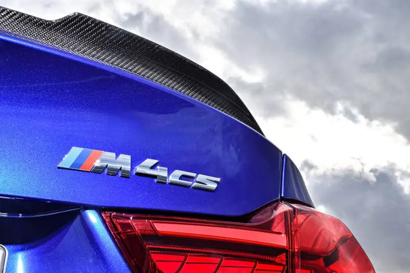 BMW M4 CS logo