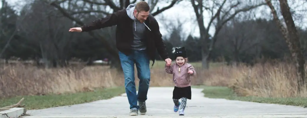 A man with his daughter celebrating Father's Day near Dallas.