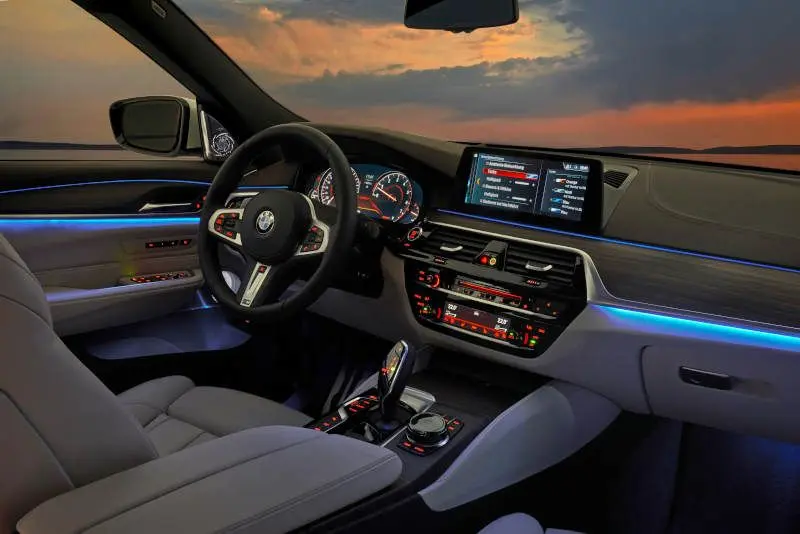 Interior of the 2018 BMW 640i xDrive Gran Turismo coupe