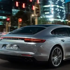 2017 Porsche Panamera engine specs and release date