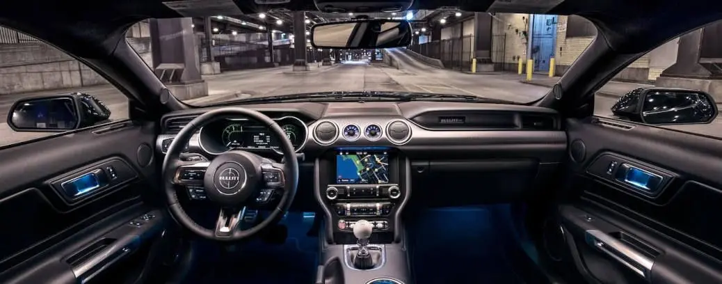 The cockpit of the 2019 Ford Mustang