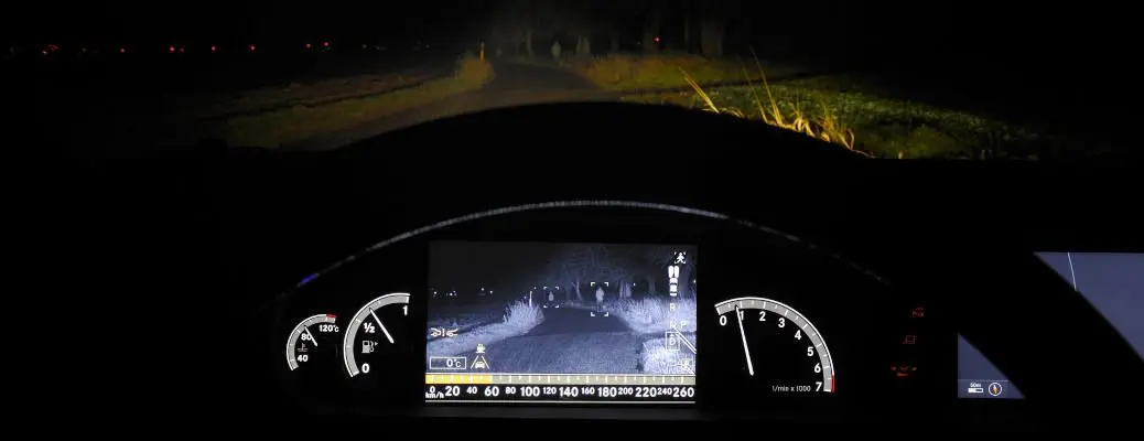 Mercedes Night View Assist display.