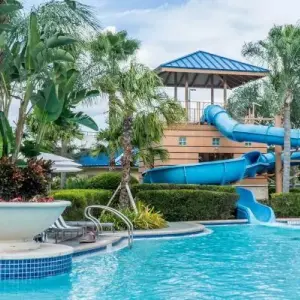 Where Are the Best Waterparks and Pools in Dallas and Fort Worth?