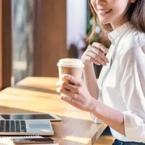 Coffee shops that are open late and have wifi in Dallas TX