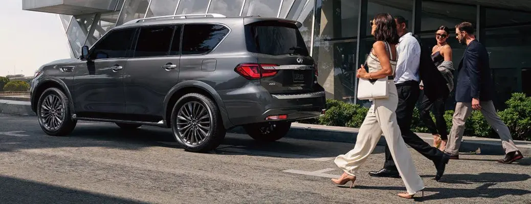 A side view of the Infiniti QX80