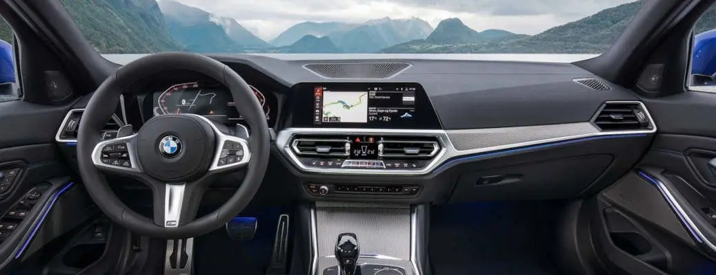 The 2019 BMW 3 Series cockpit.