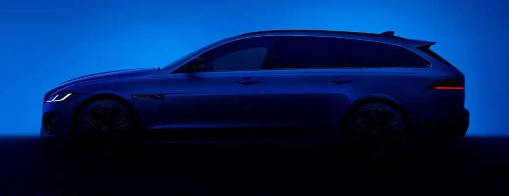 The Jaguar XF wagon exterior side.