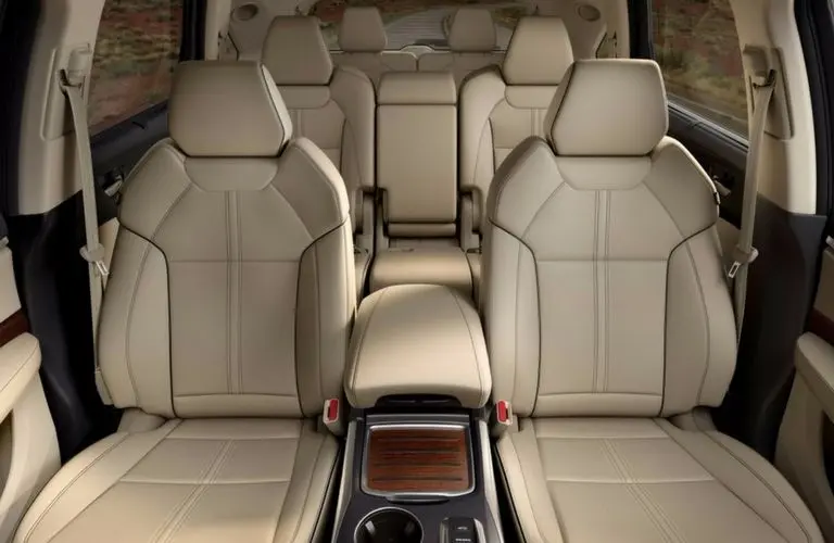 Front and rear seats of the 2017 Acura MDX