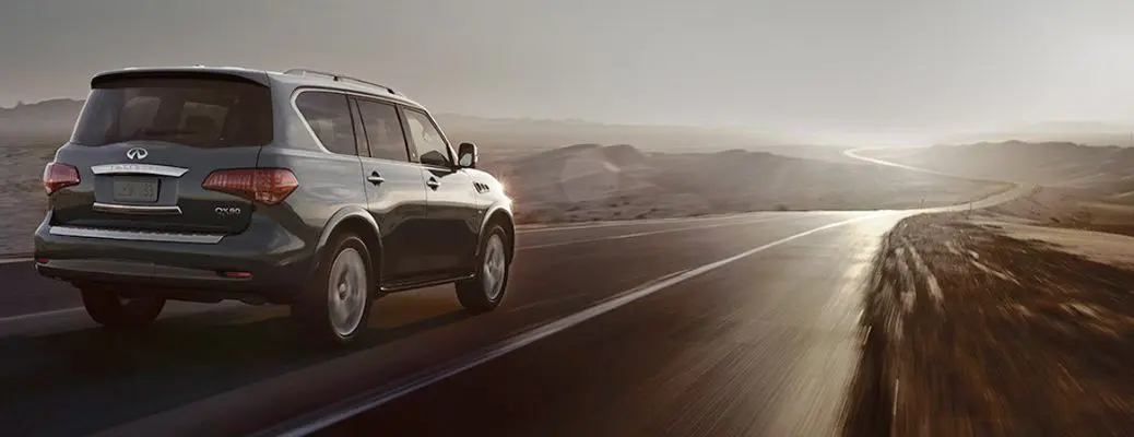 Back view of the 2017 INFINITI QX80 on road