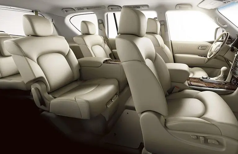 Front and rear seats of the 2017 INFINITI QX80