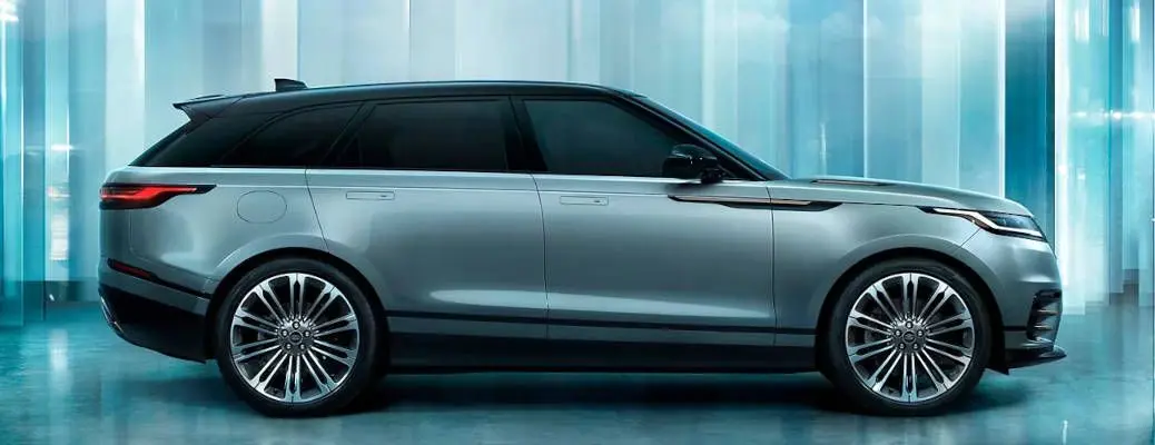 A side exterior view of the 2025 Range Rover Velar