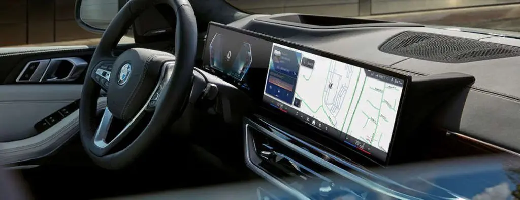 The infotainment system in a 2025 BMW X5.