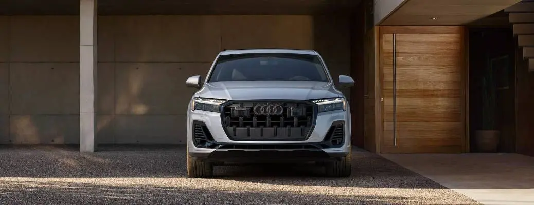 A front view of an Audi Q7