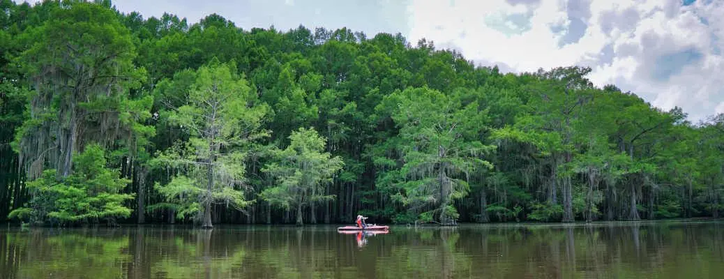 Top 3 State Parks near Dallas include beautiful lakes like this one.