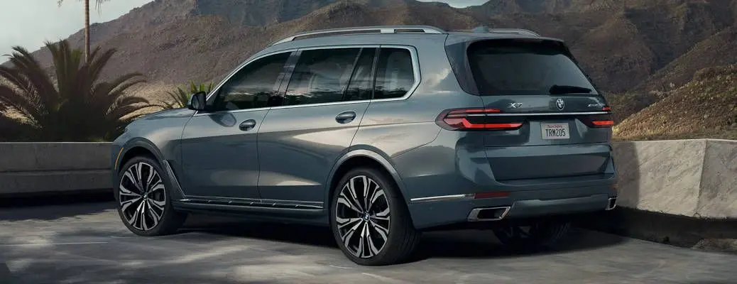 An exterior view of the high-tech, luxurious BMW X7