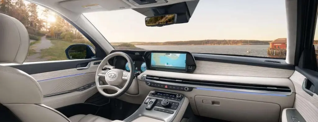 The controls and displays in the tech-forward Hyundai Palisade.