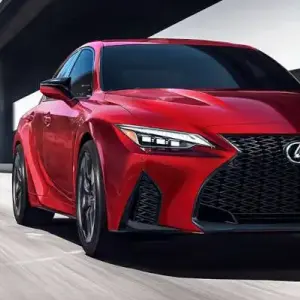 Discover the Top 5 Features of the Lexus IS