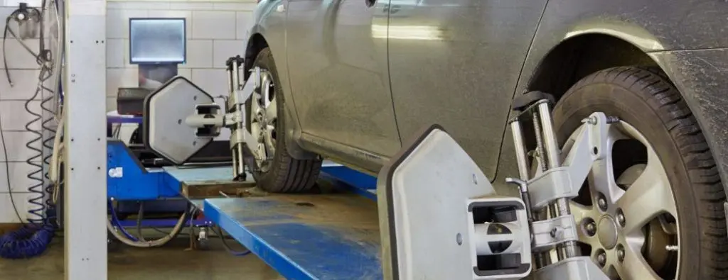 The best auto service near Dallas includes wheel balancing, pictured here.