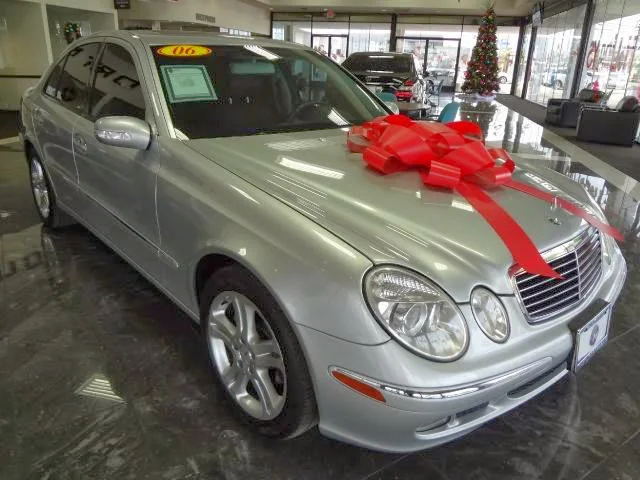 Happy customers at Baja Auto Sales in Las Vegas