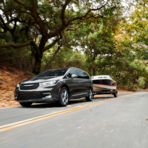 A Minivan Made for Many Purposes: 2023 Chrysler Pacifica Exterior Features