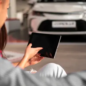 How to Research and Evaluate a Used Car Dealer Before Making a Purchase?