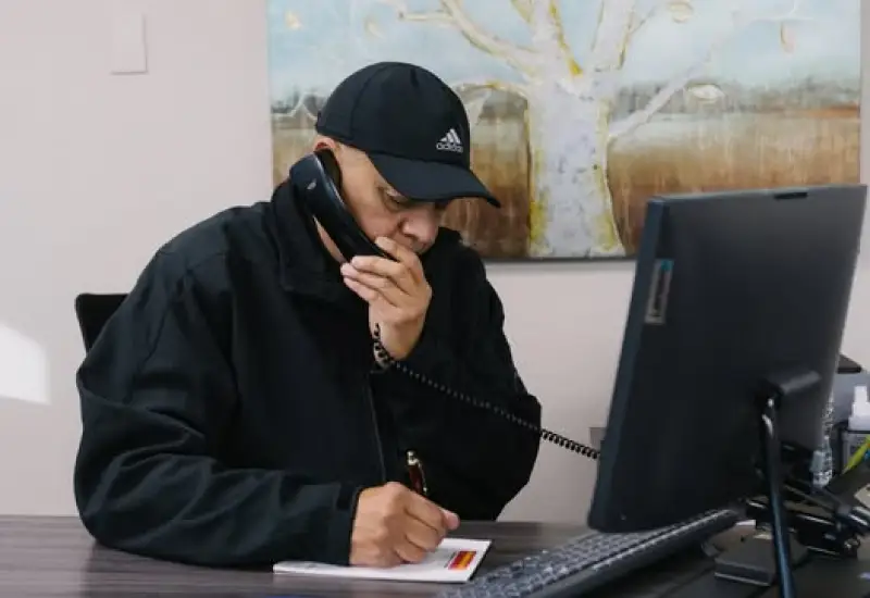 Callahan Motor Company Employee on the Phone with Customer