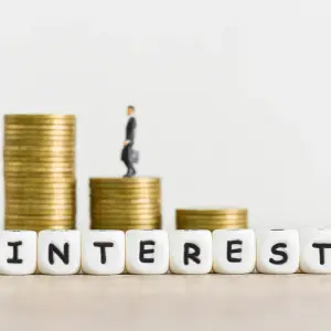 How Car Loan Interest Works: Rates, Formulas & Savings Tips