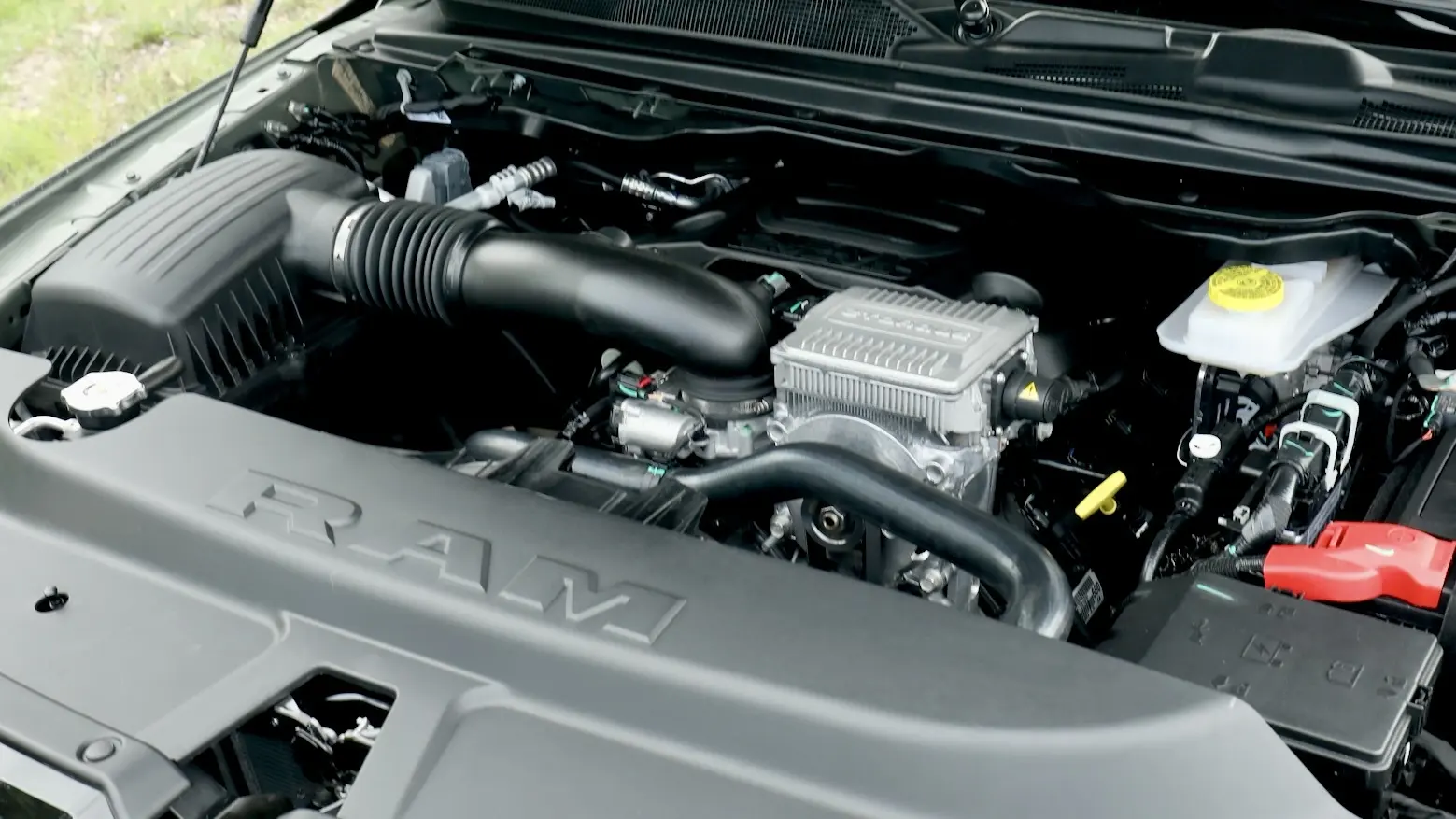 The 5.7L HEMI® V8 engine.