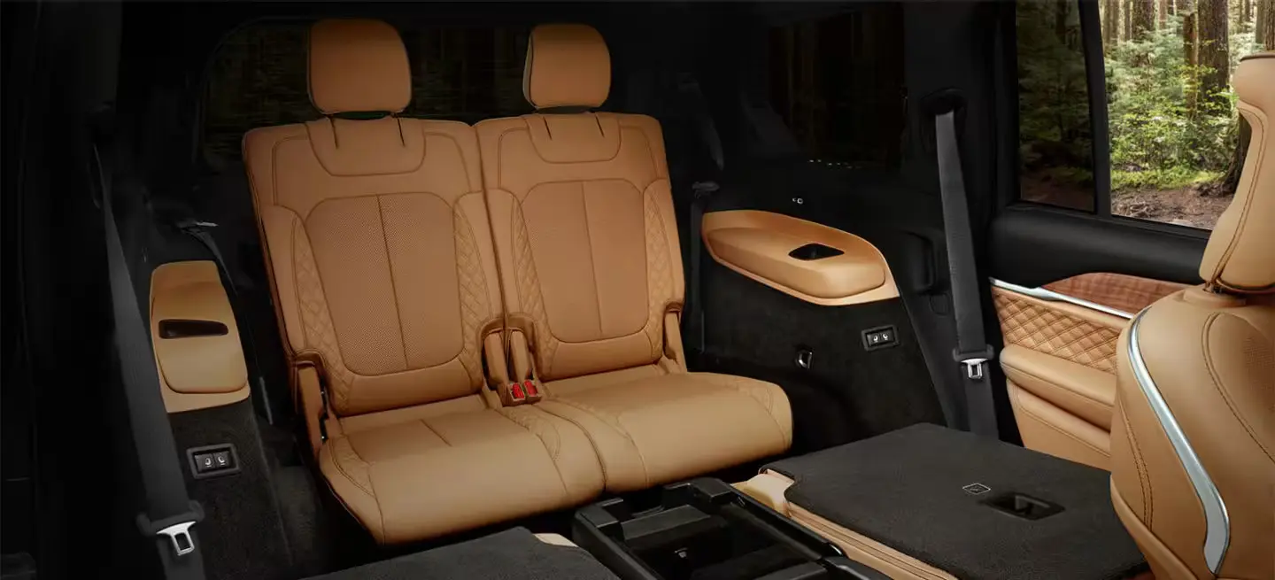 The rear interior of the jeep grand cherokee.