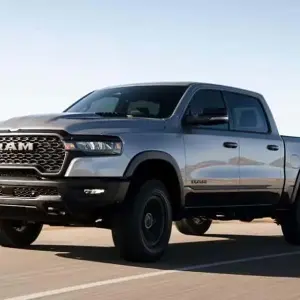 A Local Guide to Used Trucks vs. Used SUVs for Everyday Driving around Lombard, IL